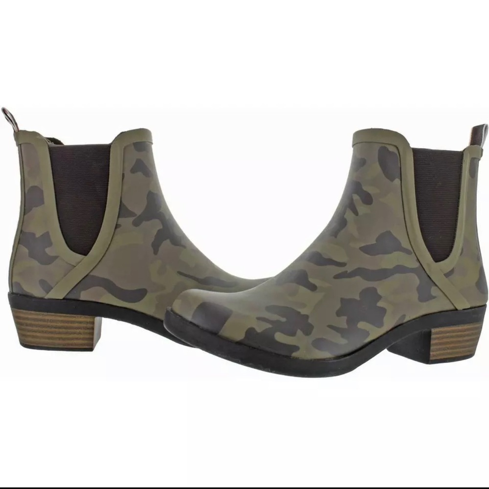 Lucky Brand Women's Basel h2o Cam 7M